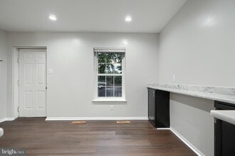 8704 Tamar Dr in Columbia, MD - Building Photo - Building Photo