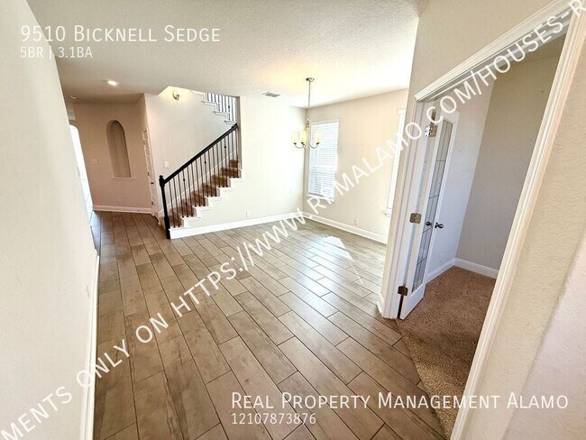 9510 Bicknell Sedge in San Antonio, TX - Building Photo - Building Photo