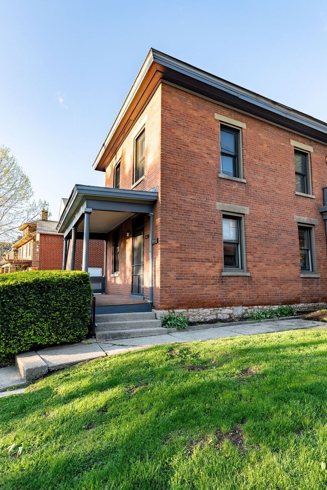 834 Summit St in Columbus, OH - Building Photo - Building Photo