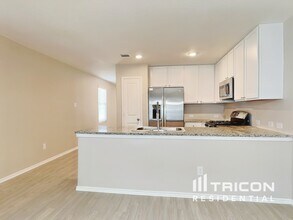 10247 Devon Wheel St in San Antonio, TX - Building Photo - Building Photo