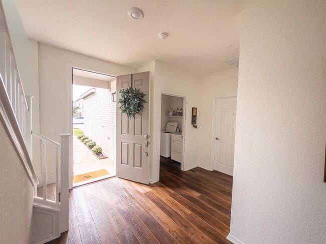 6305 Conestoga Wagon Way in Del Valle, TX - Building Photo - Building Photo