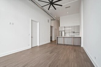 728 Waukegan Rd in Deerfield, IL - Building Photo - Building Photo