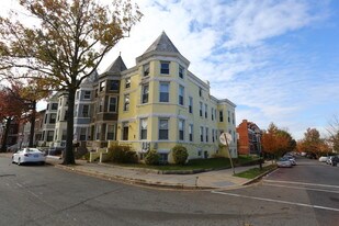 2034 N Capitol St NW in Washington, DC - Building Photo