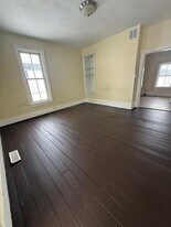 6240 Licking Valley Rd in Frazeysburg, OH - Building Photo