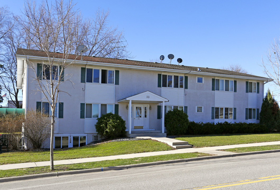 Galway On The Lake Apartments in Waconia, MN - Building Photo