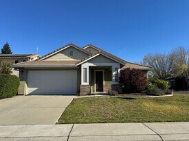 2145 Ranch View Dr in Rocklin, CA - Building Photo