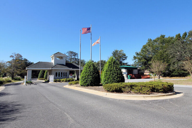 4276 Sicily Cove in Niceville, FL - Building Photo - Building Photo