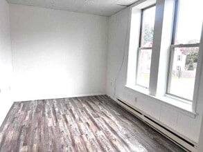 30505 Prince William St in Princess Anne, MD - Building Photo - Building Photo