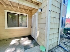 1645 Pyrenees Ave in Stockton, CA - Building Photo