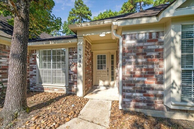 143 W Village Knoll Cir