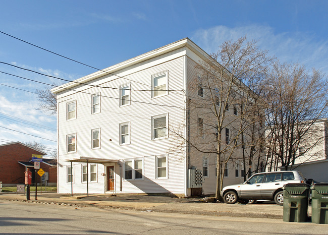 157 Massabesic St in Manchester, NH - Building Photo - Building Photo