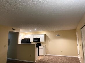5531 Cedar Spgs, Unit 5531 in Columbus, OH - Foto de edificio - Building Photo