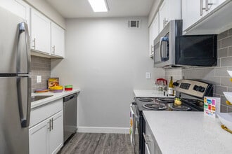 Latitude in Phoenix, AZ - Building Photo - Interior Photo