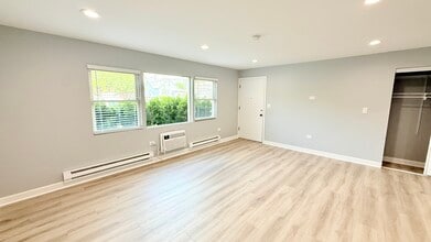2807 N McVicker Ave in Chicago, IL - Building Photo - Building Photo