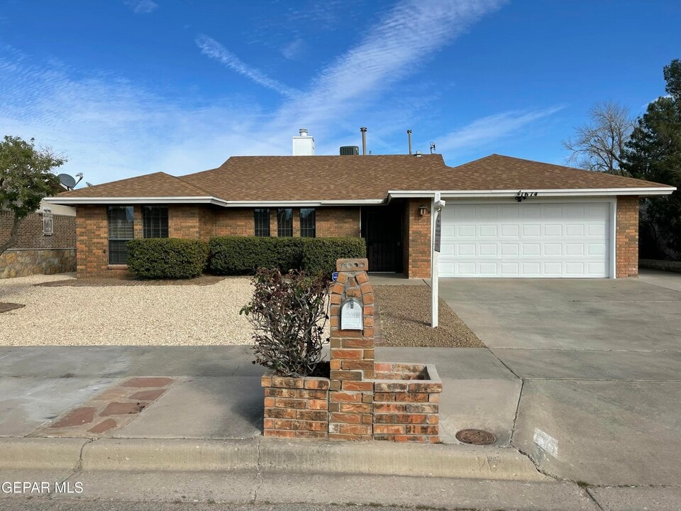 1674 Nancy Lopez Ln in El Paso, TX - Building Photo