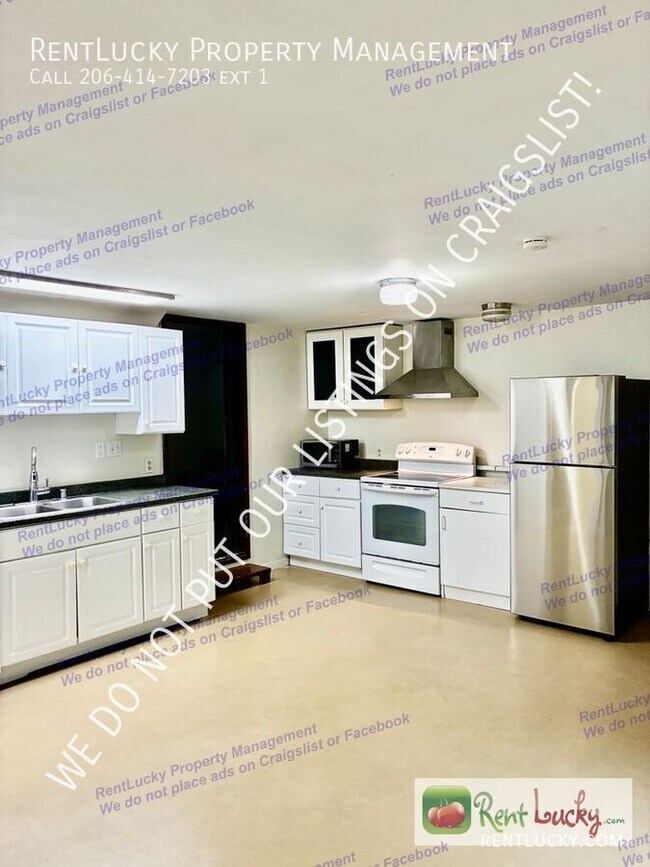 1522 NE 97th St in Seattle, WA - Foto de edificio - Building Photo