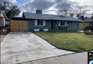 2429 W Sunnyside Ave in Phoenix, AZ - Foto de edificio - Building Photo