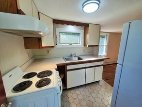 16 R Indian St, Unit 1416-1416F in Carver, MA - Building Photo - Building Photo