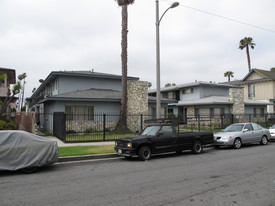 636 E 97th St in Inglewood, CA - Building Photo - Building Photo