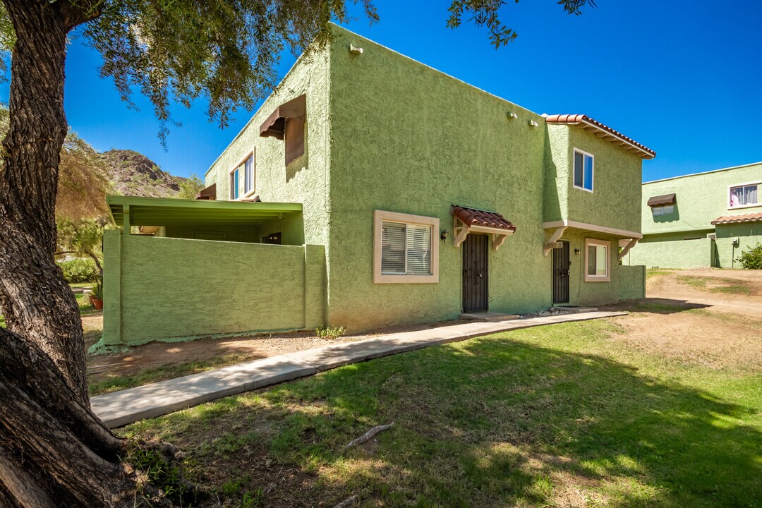 10227 N 7th Pl in Phoenix, AZ - Building Photo