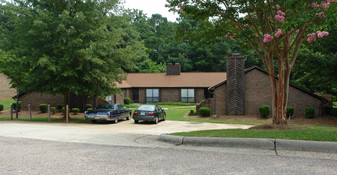 6700 Magnolia Ct Apartments