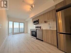 1010 Sandy Beach Rd in Pickering, ON - Building Photo - Building Photo