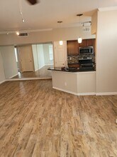 9388 Lake Chase Island Way, Unit 9388 in Tampa, FL - Building Photo - Building Photo