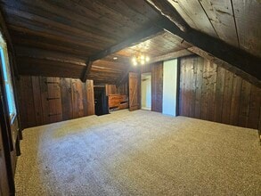 81 Oak St in East Bridgewater, MA - Building Photo - Building Photo