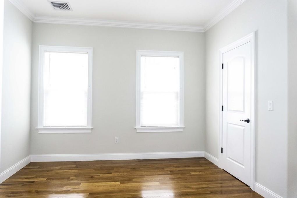 8 Robeson St in Boston, MA - Building Photo