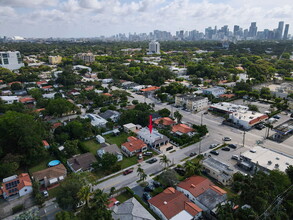 1721 SW 24th Ter in Miami, FL - Building Photo - Building Photo