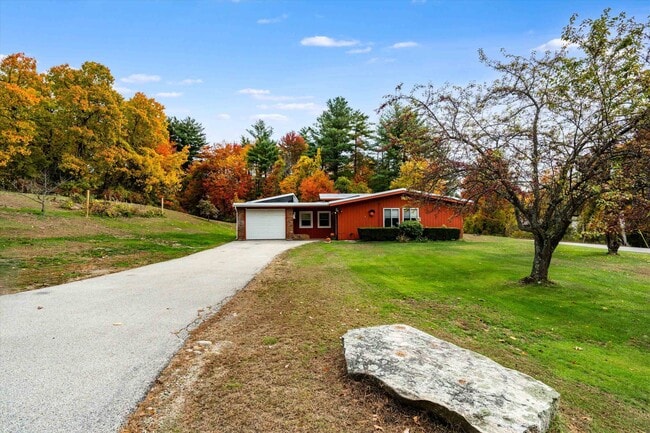 1 Johns Dr in Hooksett, NH - Building Photo - Building Photo