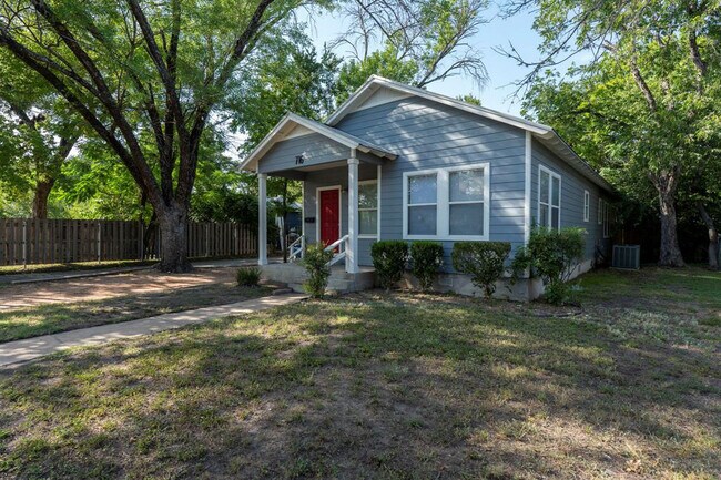 716 W 35th St in Austin, TX - Foto de edificio - Building Photo