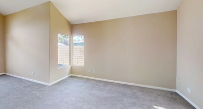 1359 Pajero Dr in Corona, CA - Building Photo - Building Photo