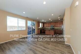 34921 Ryanside Ct in Winchester, CA - Building Photo - Building Photo