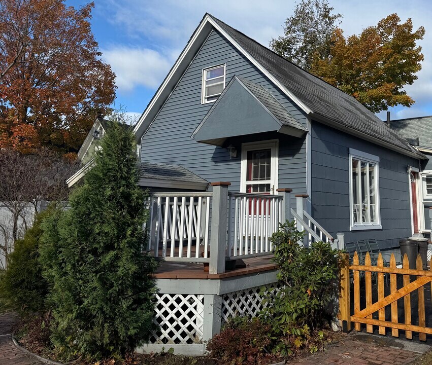 25 Downing St, Unit 25B Downing Street in Concord, NH - Building Photo