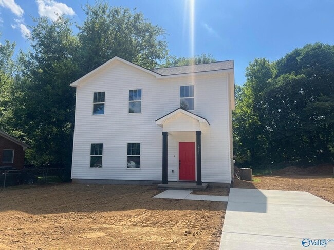 property at 1711 Golf Club Ln NW