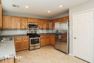 7225 N Harbow Ridge Pl in Las Vegas, NV - Building Photo - Building Photo