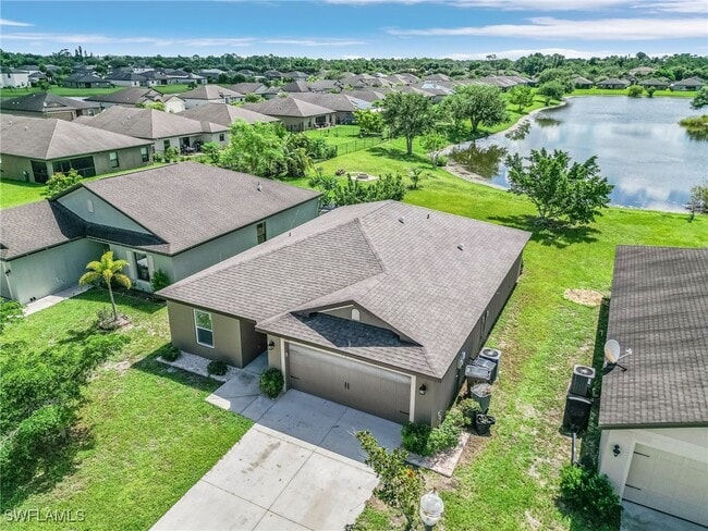 property at 390 Shadow Lakes Dr