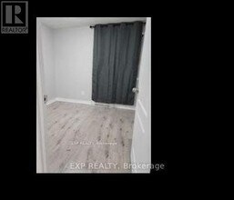 40 Gladstone Square in Brampton, ON - Building Photo - Building Photo