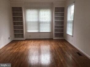 5430 Ashleigh Rd in Fairfax, VA - Building Photo - Building Photo