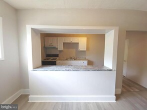 5438 Addison St in Philadelphia, PA - Building Photo - Building Photo