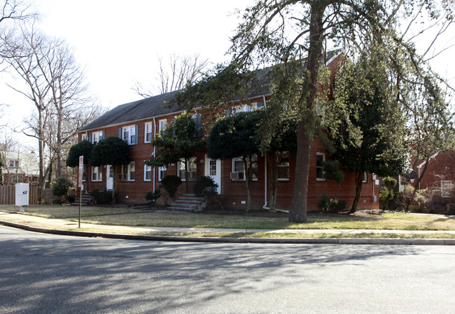 617-619 Monroe St in Arlington, VA - Building Photo - Building Photo