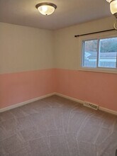 2664 Miller St in Lambertville, MI - Foto de edificio - Building Photo