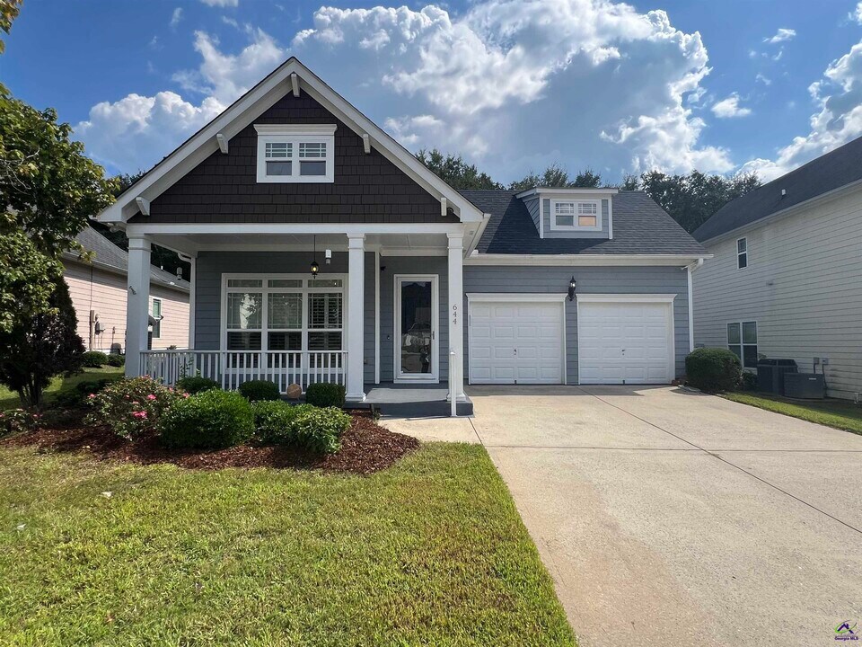 644 Ivy Brook Way in Macon, GA - Building Photo
