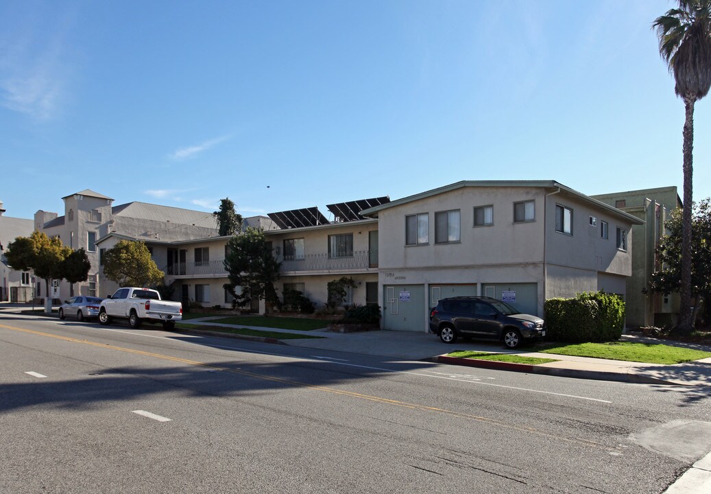 1306 Arizona Ave in Santa Monica, CA - Foto de edificio