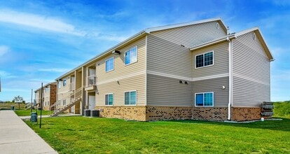 Falls Park Apartments in Sioux Falls, SD - Foto de edificio - Building Photo