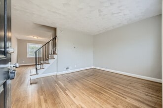 916 Middlesex Rd in Essex, MD - Building Photo - Building Photo