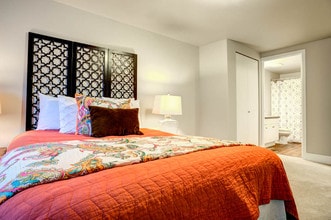 LC Park Place Apartments in Seattle, WA - Building Photo - Building Photo