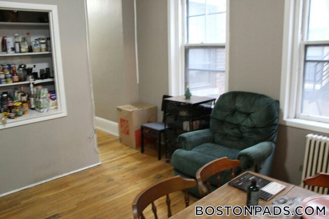 447 Park Dr in Boston, MA - Foto de edificio - Building Photo