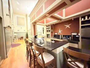 59 Walpole St in Canton, MA - Foto de edificio - Building Photo